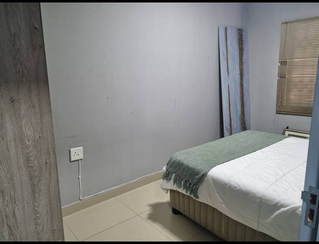 2 BEDROOM FLAT FOR SALE IN MORNINGSIDE